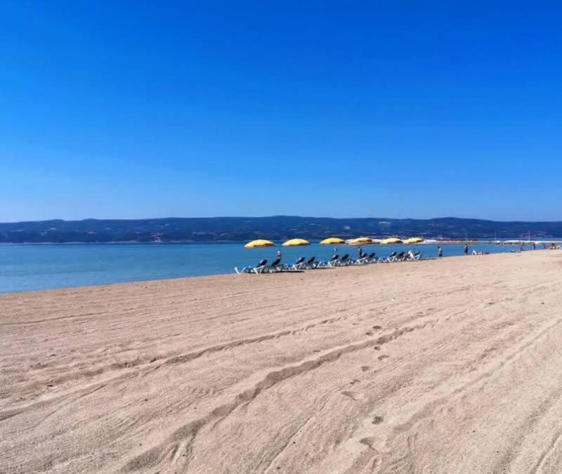 Beachfront Penthouse Boho Apartment Omiš